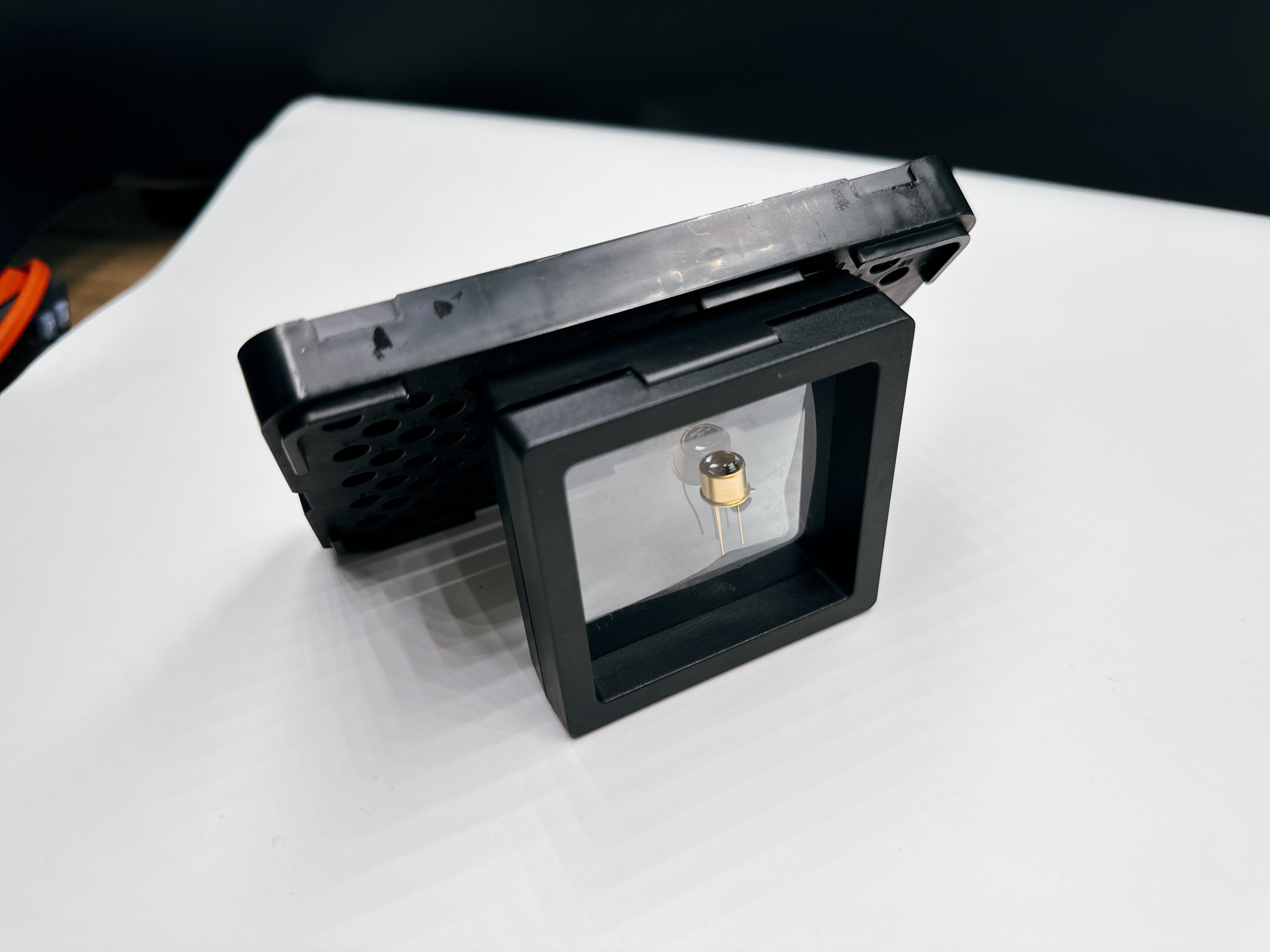 TO39 235nm TO39 235nm